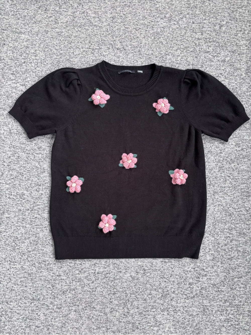 T Tahari Black Crochet Flower SS CottageCore Grandma Core Floral Sweater
